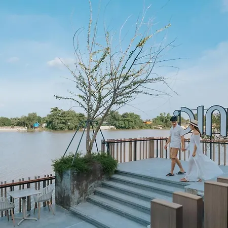 Rachabhura Hotel