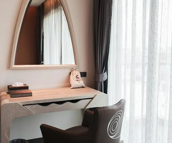 Hotel Rachabhura 5*