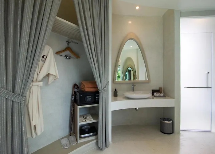 Hotel Rachabhura 5*