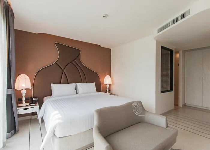 Rachabhura Hotel 5*
