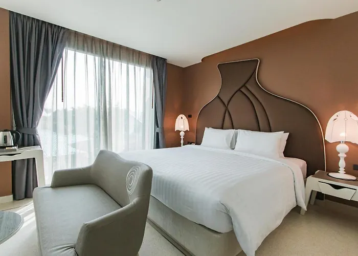 Rachabhura Hotel